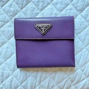 Prada  Vintage wallet 💜